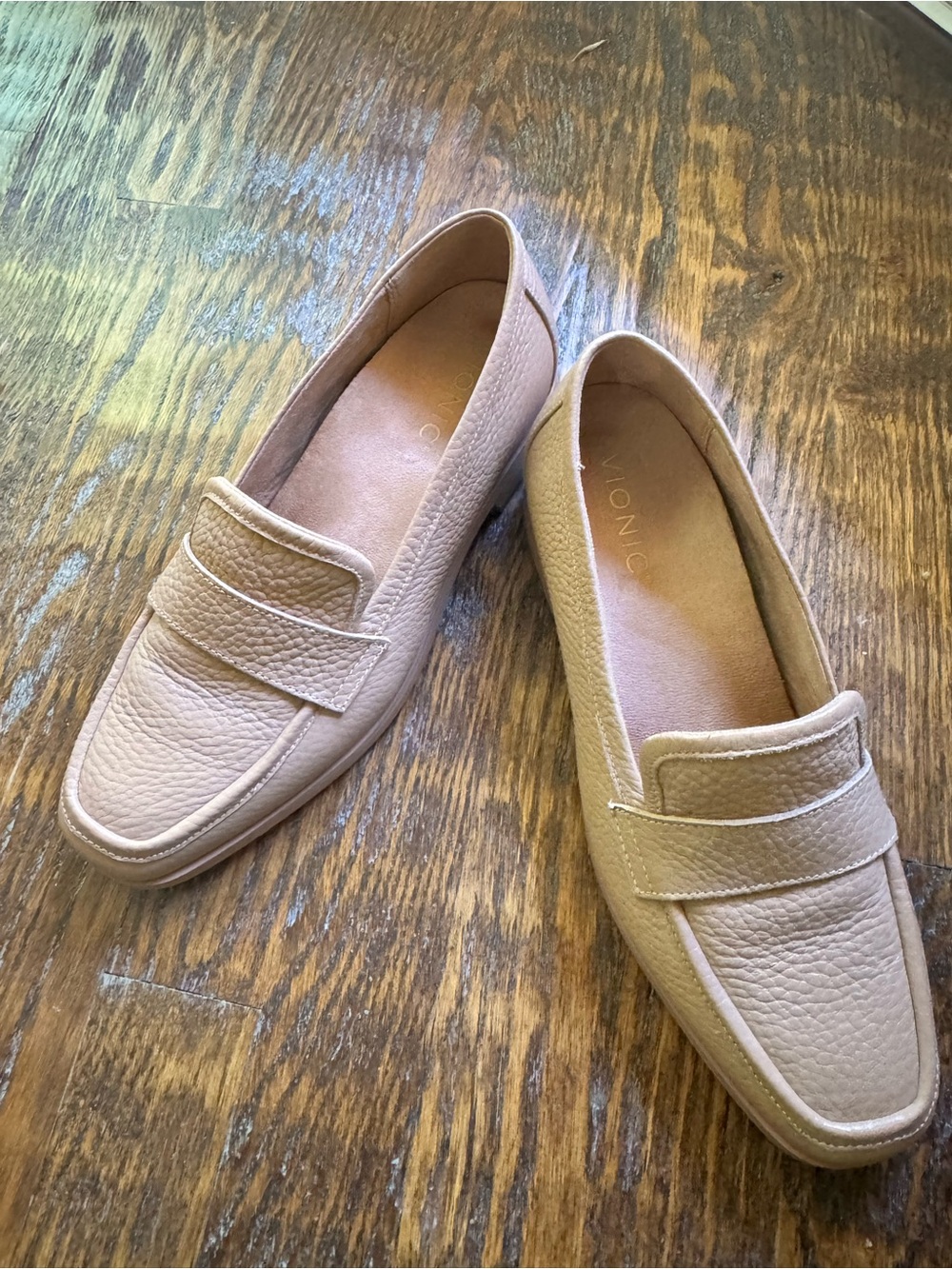 Vionic Women's Taupe Leather Penny Loafers - Excellent condition